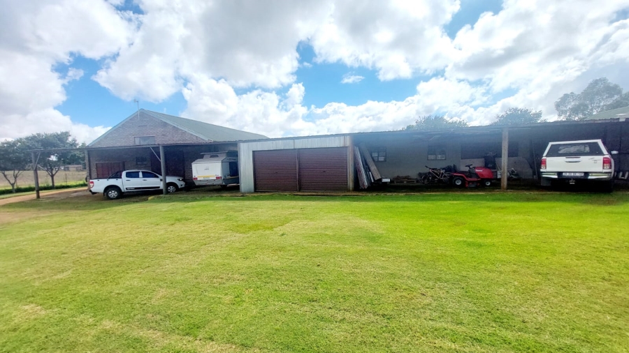 3 Bedroom Property for Sale in Loumarina A H Gauteng