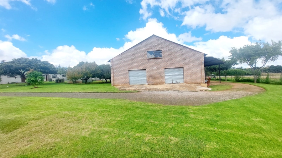 3 Bedroom Property for Sale in Loumarina A H Gauteng