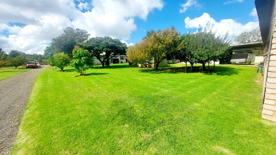 3 Bedroom Property for Sale in Loumarina A H Gauteng