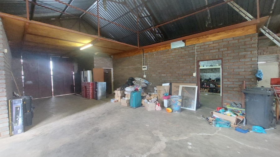 3 Bedroom Property for Sale in Loumarina A H Gauteng