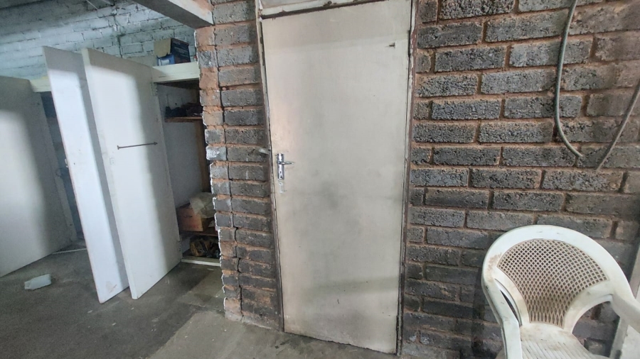 3 Bedroom Property for Sale in Loumarina A H Gauteng