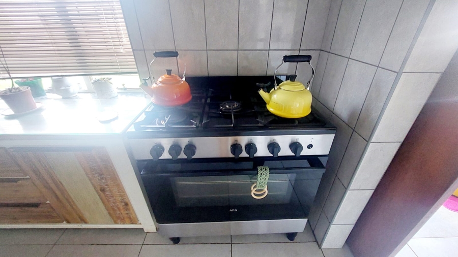3 Bedroom Property for Sale in Loumarina A H Gauteng