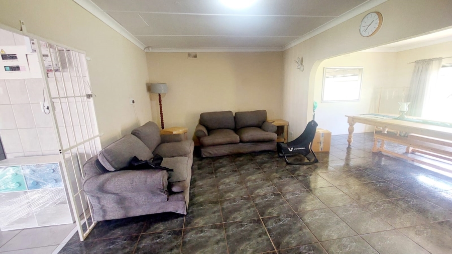3 Bedroom Property for Sale in Loumarina A H Gauteng