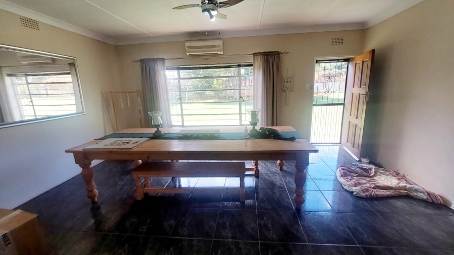 3 Bedroom Property for Sale in Loumarina A H Gauteng