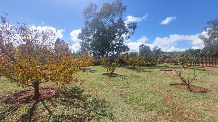 3 Bedroom Property for Sale in Loumarina A H Gauteng