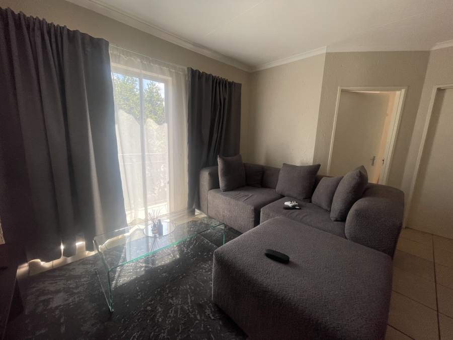 2 Bedroom Property for Sale in Klippoortje Gauteng