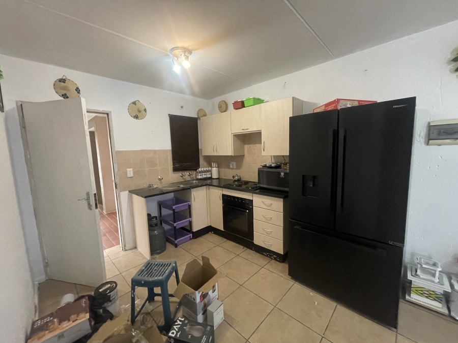 2 Bedroom Property for Sale in Klippoortje Gauteng