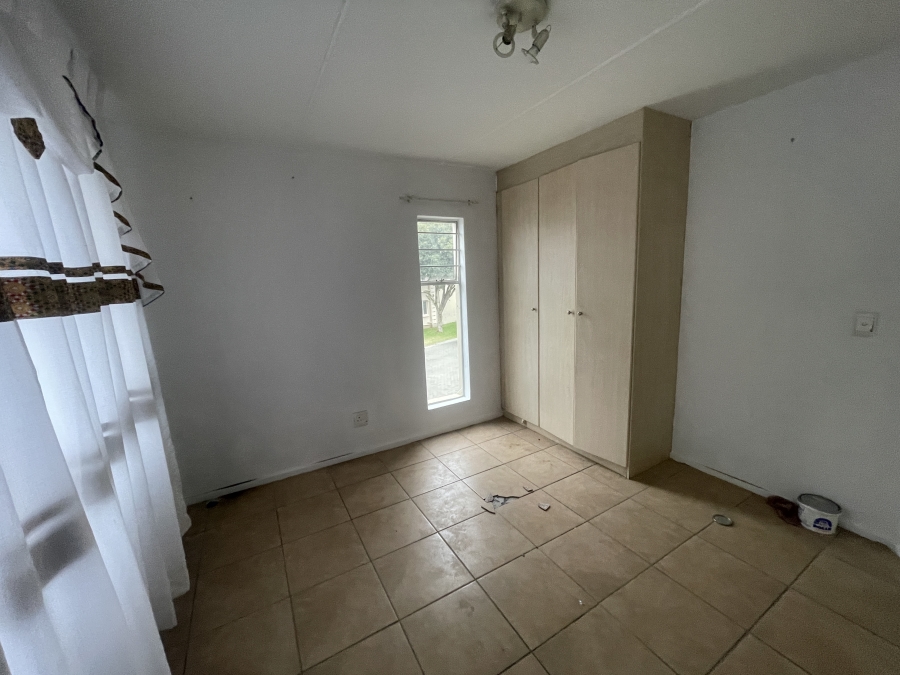 2 Bedroom Property for Sale in Klippoortje Gauteng