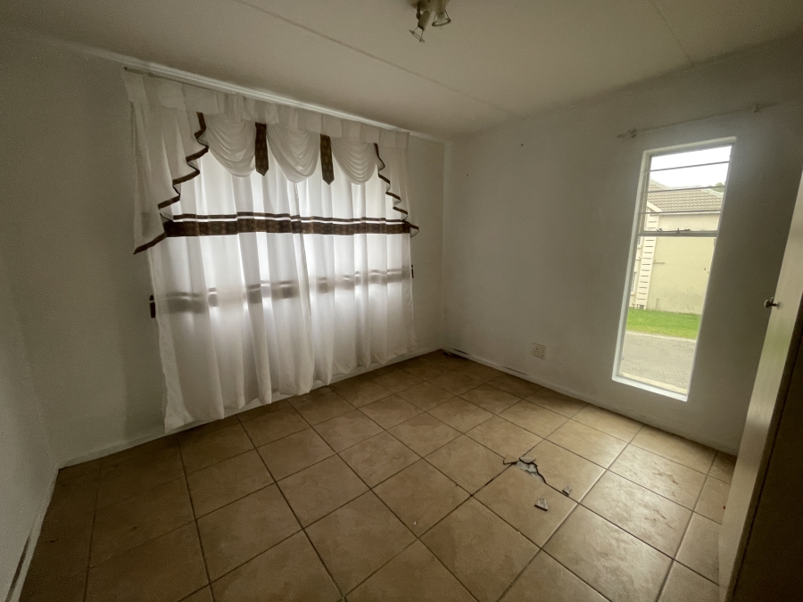 2 Bedroom Property for Sale in Klippoortje Gauteng