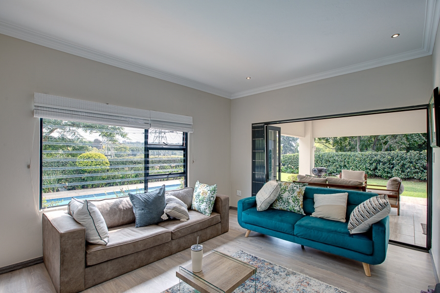 5 Bedroom Property for Sale in Glenadrienne Gauteng