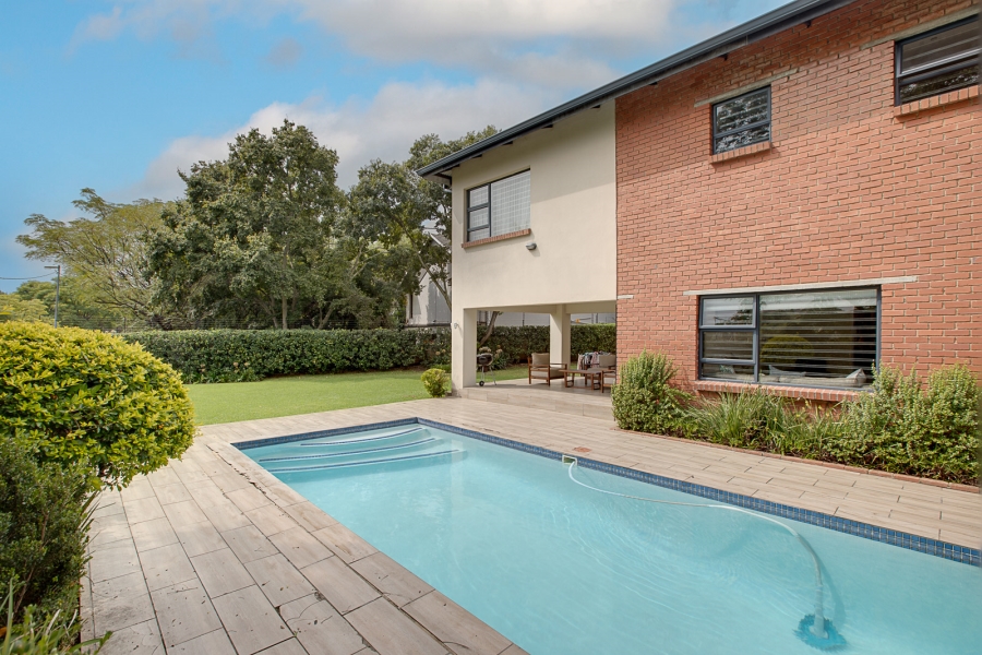 5 Bedroom Property for Sale in Glenadrienne Gauteng