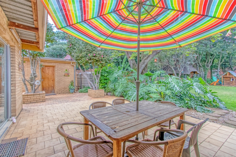 4 Bedroom Property for Sale in Linden Gauteng