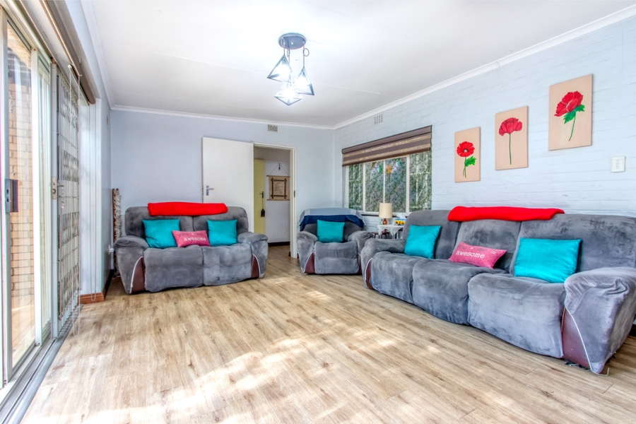 4 Bedroom Property for Sale in Linden Gauteng