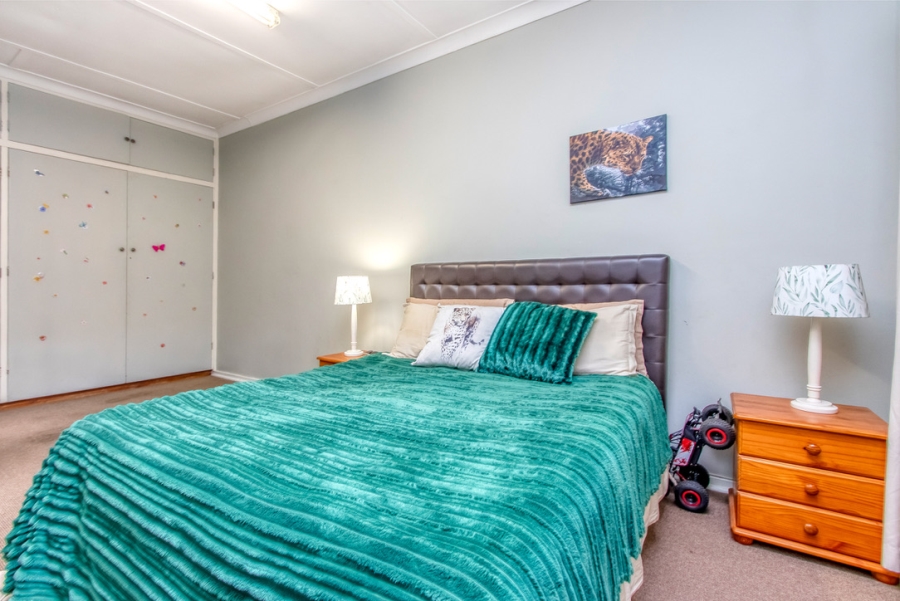 4 Bedroom Property for Sale in Linden Gauteng