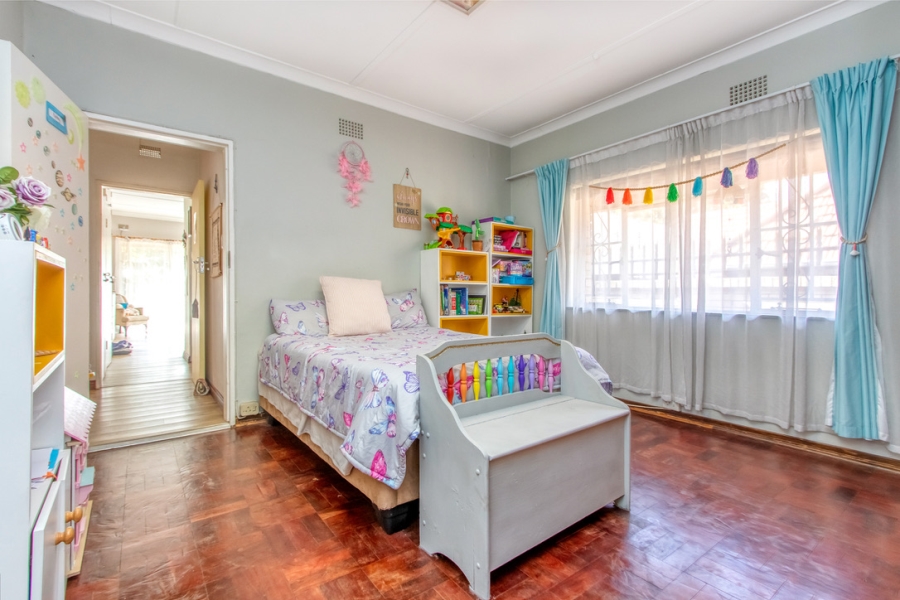 4 Bedroom Property for Sale in Linden Gauteng