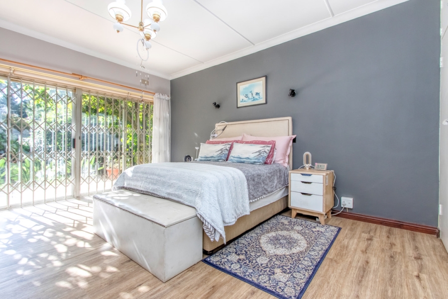4 Bedroom Property for Sale in Linden Gauteng