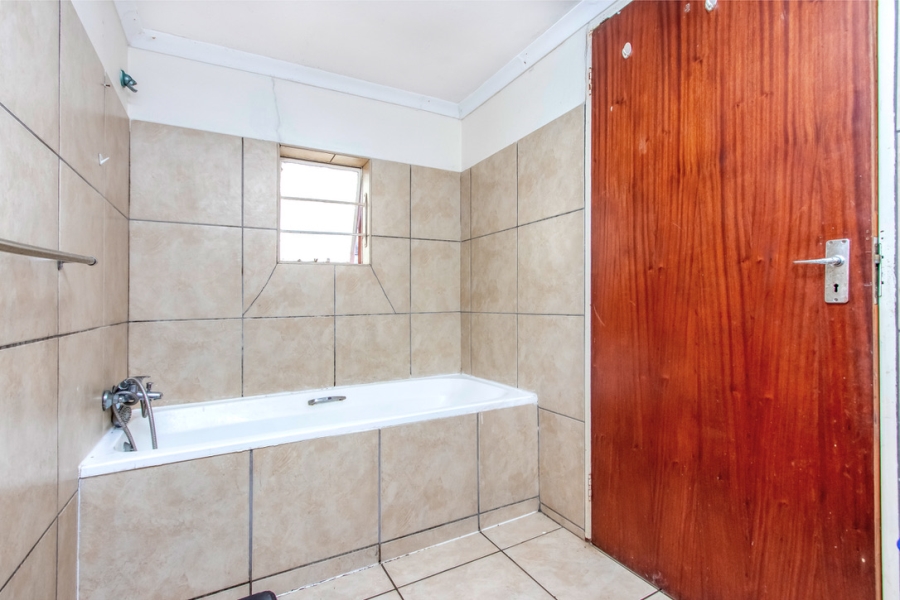 4 Bedroom Property for Sale in Linden Gauteng