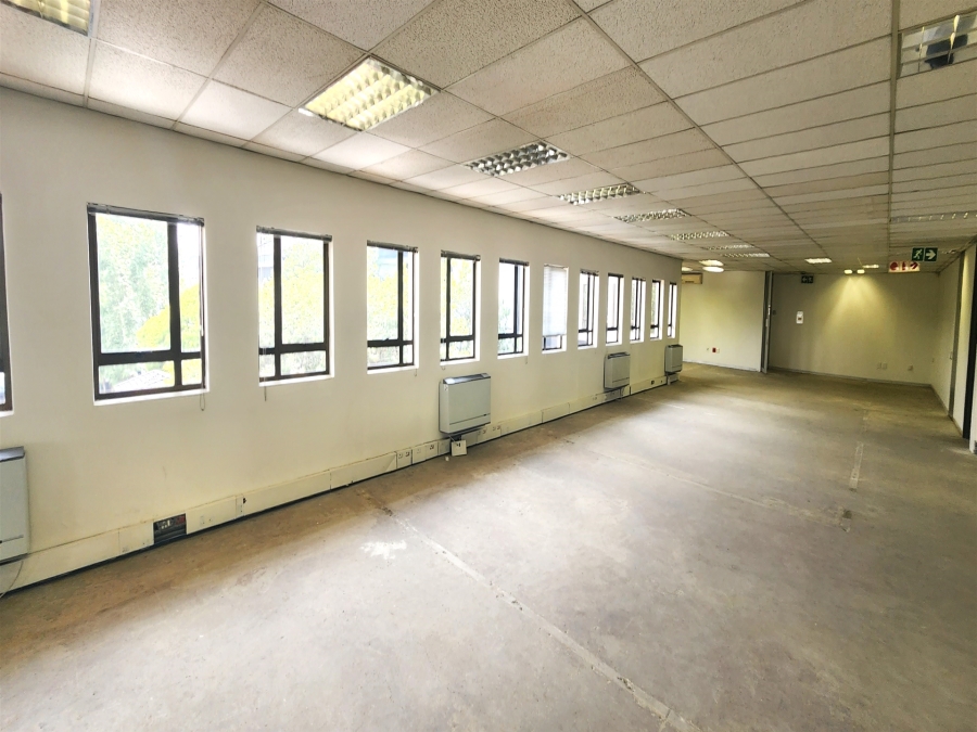 To Let Commercial Property for Rent in Hyde Park Gauteng