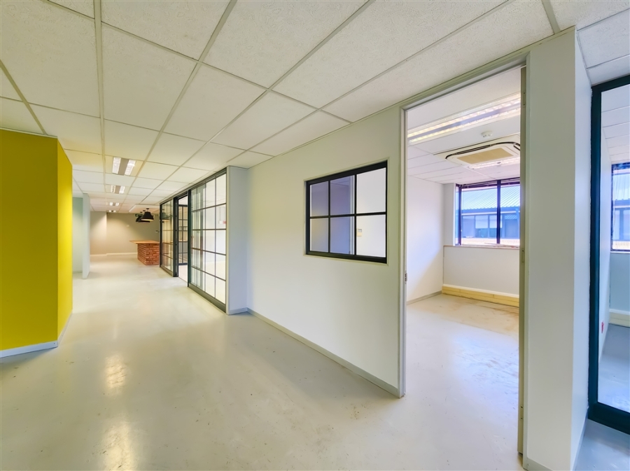 To Let Commercial Property for Rent in Constantia Kloof Gauteng