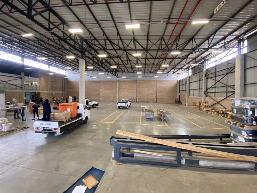 To Let Commercial Property for Rent in Randjespark Gauteng