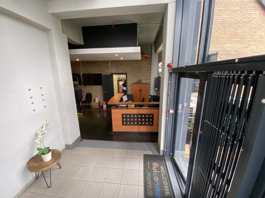 To Let Commercial Property for Rent in Randjespark Gauteng
