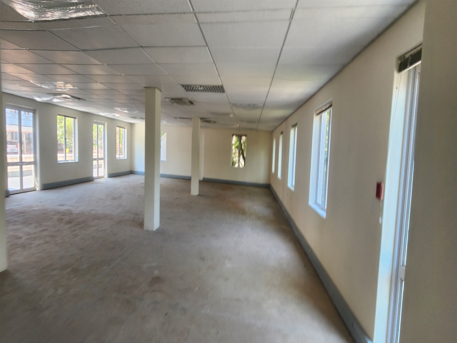 To Let Commercial Property for Rent in Wierda Valley Gauteng
