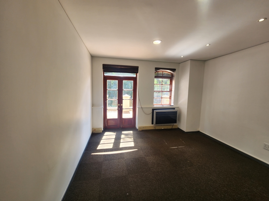 To Let Commercial Property for Rent in Chislehurston Gauteng