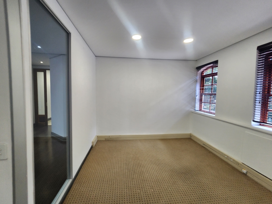 To Let Commercial Property for Rent in Chislehurston Gauteng