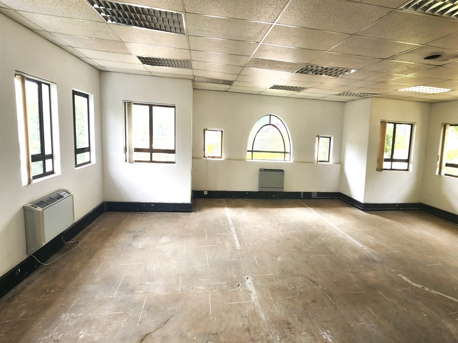 To Let Commercial Property for Rent in Hyde Park Gauteng