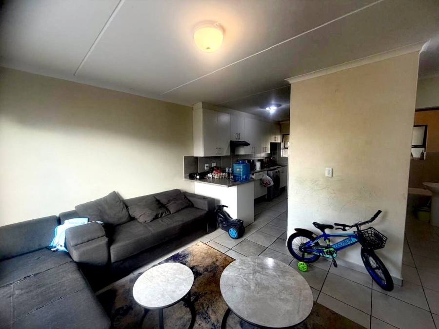 2 Bedroom Property for Sale in Chantelle Gauteng