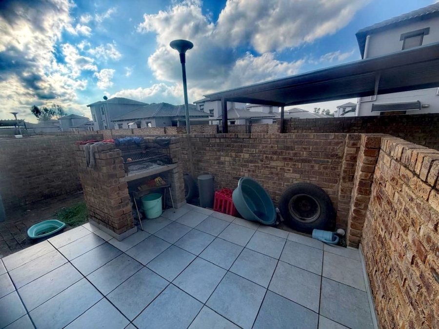 2 Bedroom Property for Sale in Chantelle Gauteng