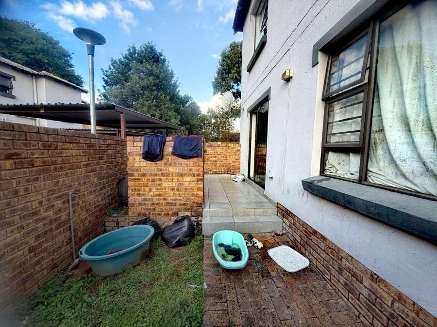 2 Bedroom Property for Sale in Chantelle Gauteng