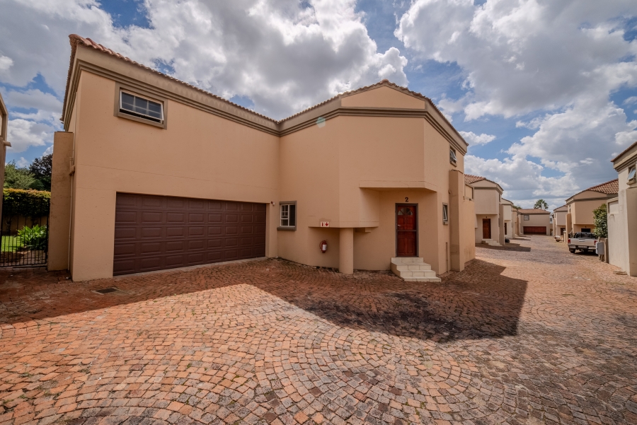 4 Bedroom Property for Sale in Equestria Gauteng