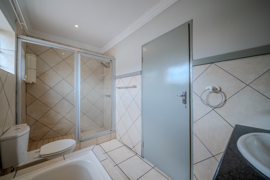 4 Bedroom Property for Sale in Equestria Gauteng