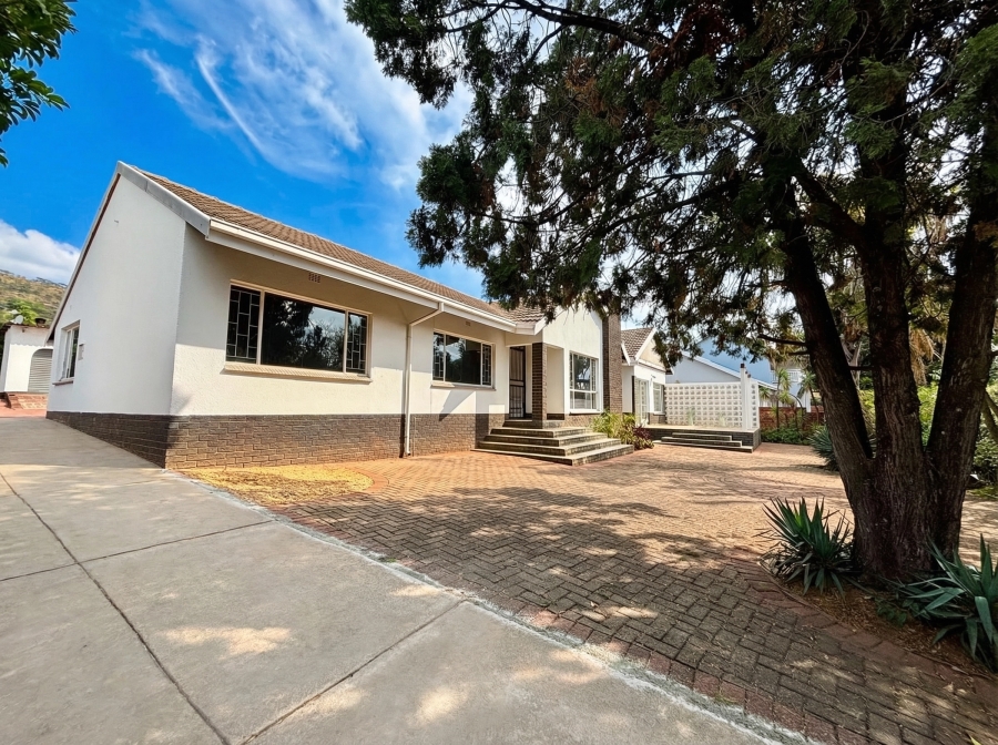 4 Bedroom Property for Sale in Magalieskruin Gauteng