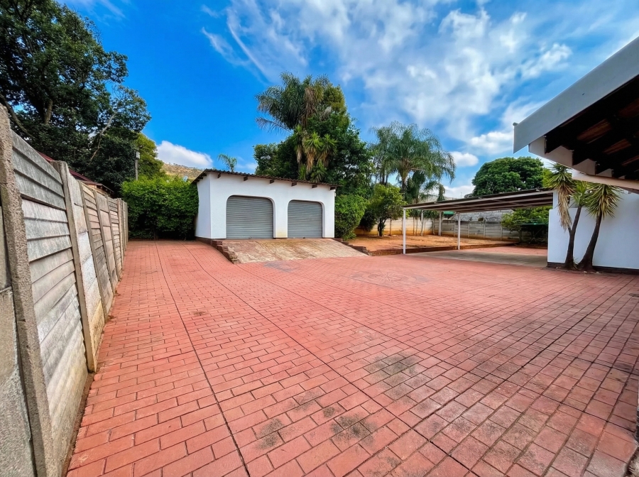 4 Bedroom Property for Sale in Magalieskruin Gauteng