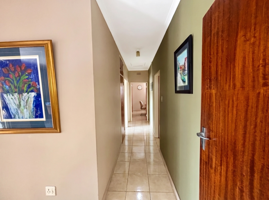 4 Bedroom Property for Sale in Magalieskruin Gauteng