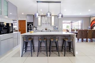 5 Bedroom Property for Sale in Verwoerdpark Gauteng