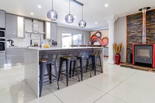 5 Bedroom Property for Sale in Verwoerdpark Gauteng