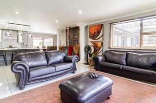 5 Bedroom Property for Sale in Verwoerdpark Gauteng