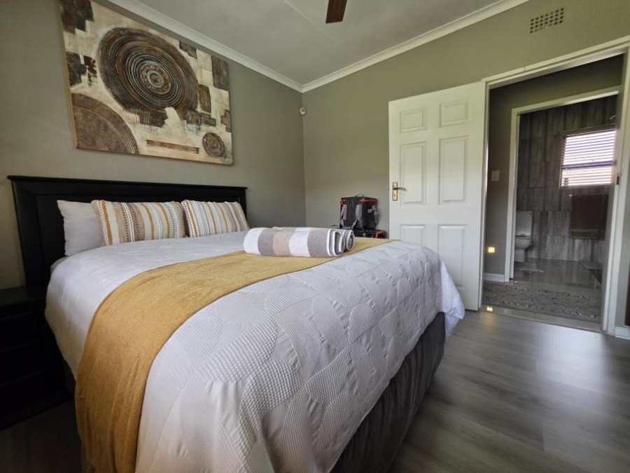5 Bedroom Property for Sale in Verwoerdpark Gauteng