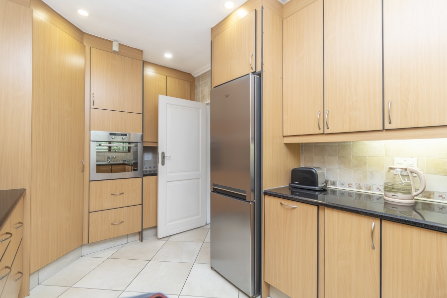 To Let 2 Bedroom Property for Rent in River Club Gauteng