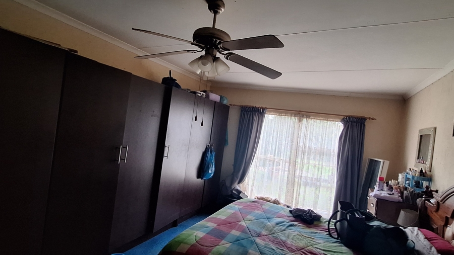 6 Bedroom Property for Sale in Bedworth Park Gauteng