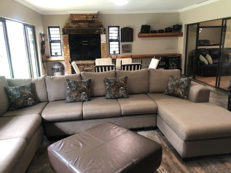 4 Bedroom Property for Sale in Bardene Gauteng