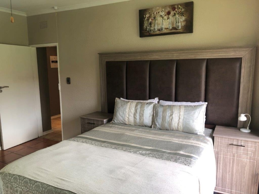 4 Bedroom Property for Sale in Bardene Gauteng
