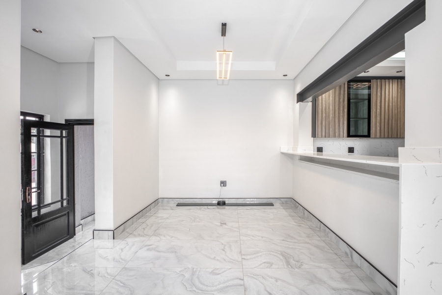 4 Bedroom Property for Sale in Broadacres Gauteng