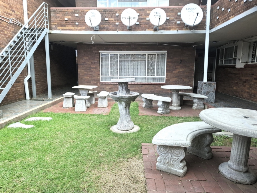 1 Bedroom Property for Sale in Benoni Central Gauteng