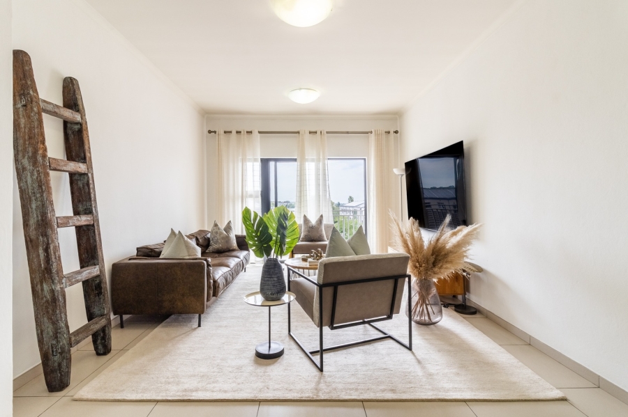 To Let 2 Bedroom Property for Rent in Broadacres Gauteng