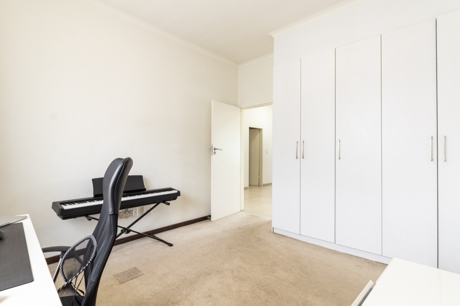 To Let 2 Bedroom Property for Rent in Broadacres Gauteng