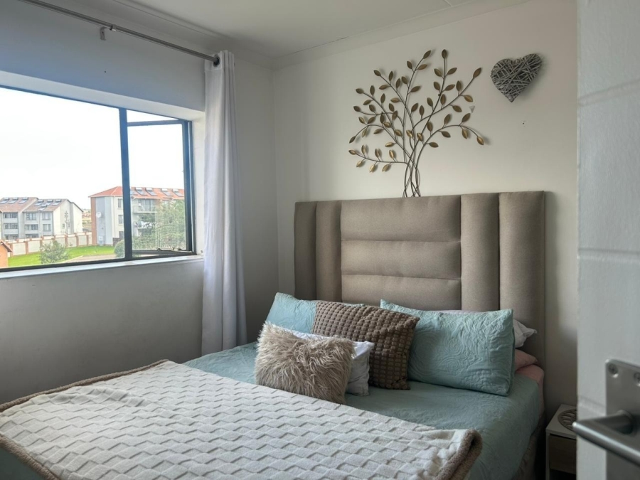2 Bedroom Property for Sale in Noordwyk Gauteng